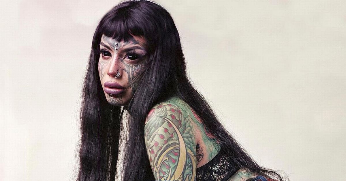 q7 5.jpg?resize=412,275 - "It Felt So Good"- Model Who Went BLIND From Getting Her 'Eyeballs Inked' Makes Bizarre Revelations