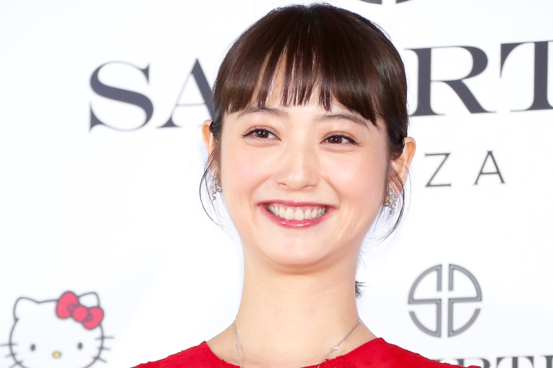 佐々木希、4月に明かしていた“渡部への想い”が切なすぎ 「思い出すとつらい」 – Sirabee