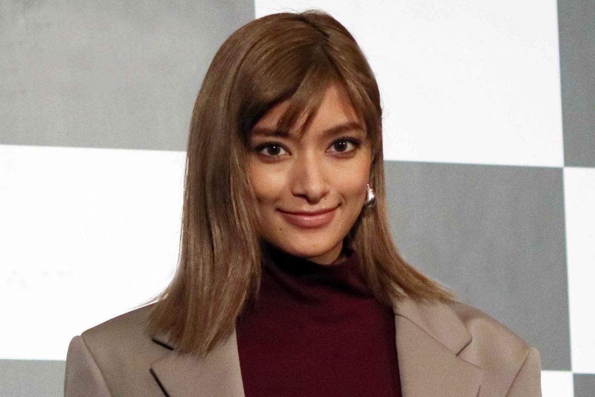 ローラ、10年間我慢した天丼に感激 「次食べるのは10年後」に驚く声も – Sirabee