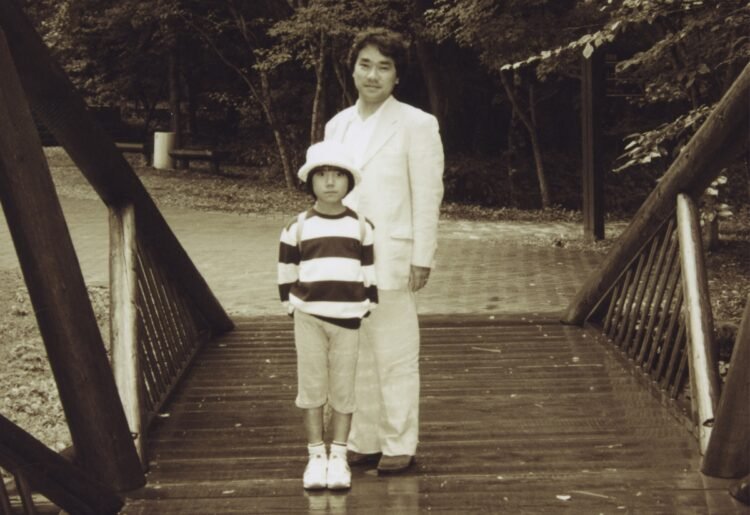 小室圭さんと母 父の自死直前に会っていた「湘南のパパ」｜NEWSポストセブン - Part 2