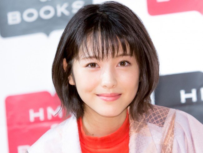 浜辺美波、番組中にウトウト…“しくじり”に「かわいすぎる」と反響／2020年1月12日 - エンタメ - ニュース - クランクイン！