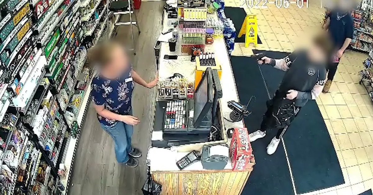 d22.jpg?resize=412,232 - BREAKING: 12-Year-Old Boy ROBS Entire Michigan Gas Station At Gun Point