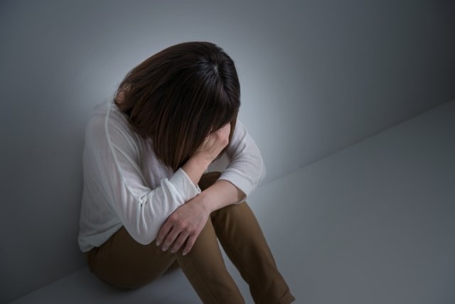 大人の女性は頻繁に泣く？平均時間と男性との違いは？ – アラサーの恋愛,婚活