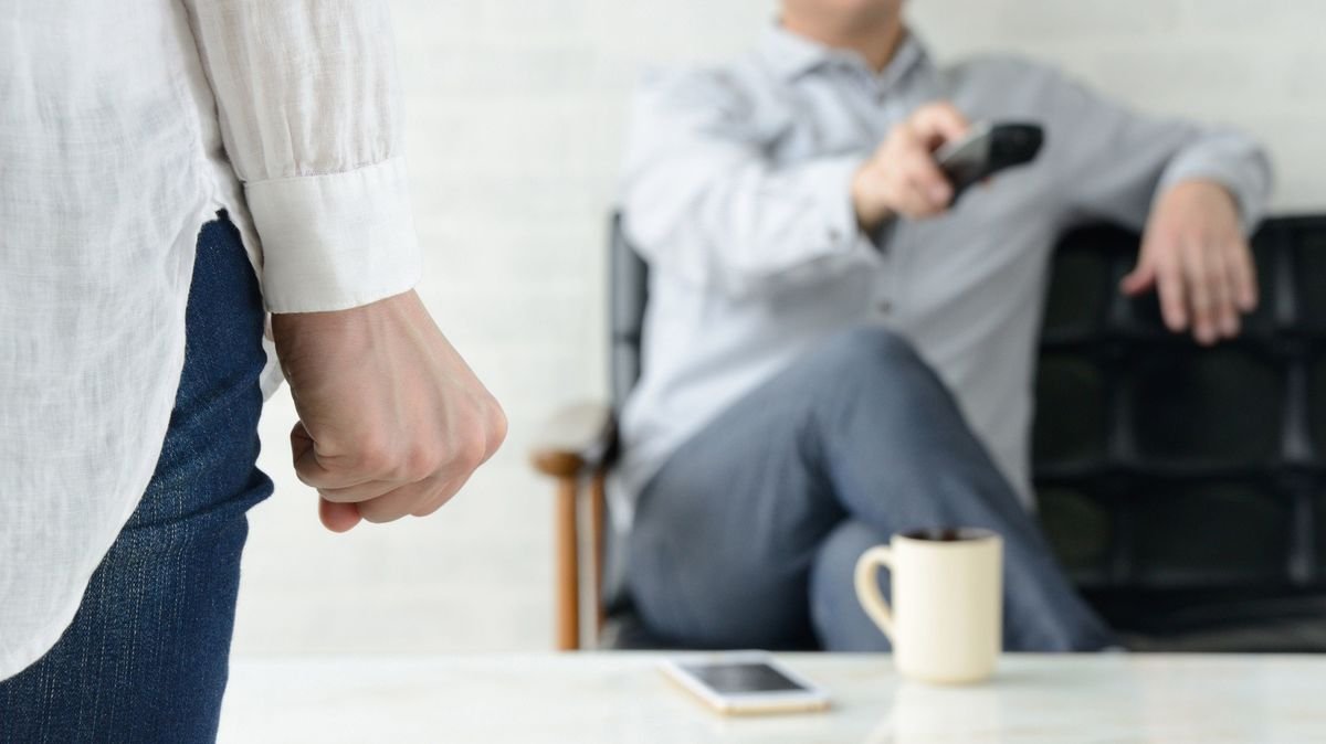 在宅勤務でイライラをため込みがちな夫婦に知ってほしい選択肢 不満の8割はスルーしたほうがいい | PRESIDENT Online（プレジデントオンライン）