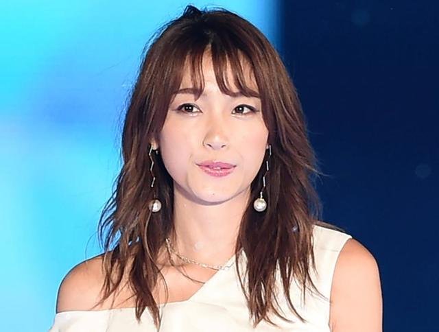 木下優樹菜さん ミニー姿でキス顔「可愛すぎ」「プリンセス」…股引？もじもじ君？と服も話題に/芸能/デイリースポーツ online