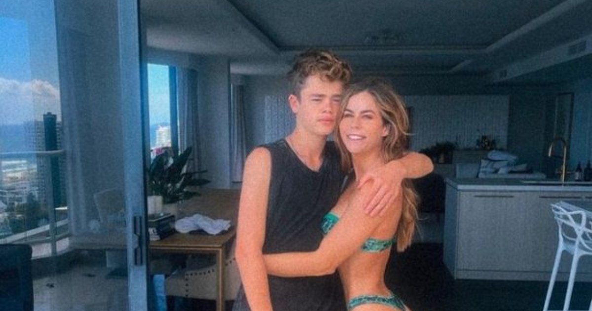 t7 4 1.png?resize=1200,630 - EXCLUSIVE: Fitness Influencer Mom BLASTED For Posing In Skimpy Bikini With Her Teen Son Close By