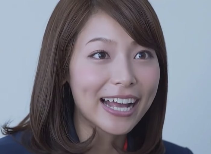 八重歯消失？相武紗季さんの特徴的だった歯が歯列矯正によって変化！ - 大人矯正ろぐ