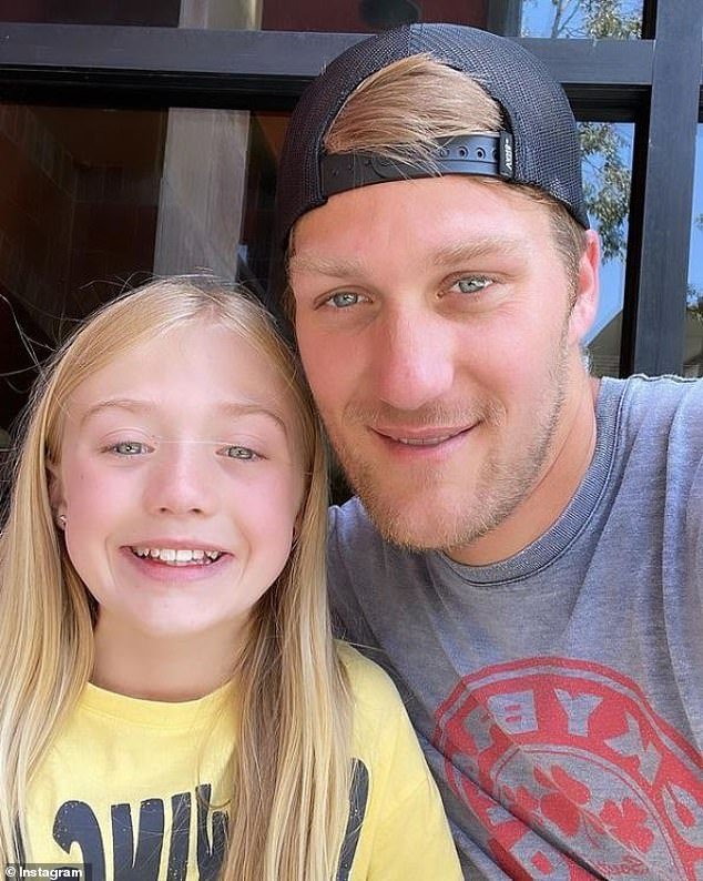 BREAKING 9YearOld TikTok Star Everleigh Rose's Dad 'Suddenly Dies