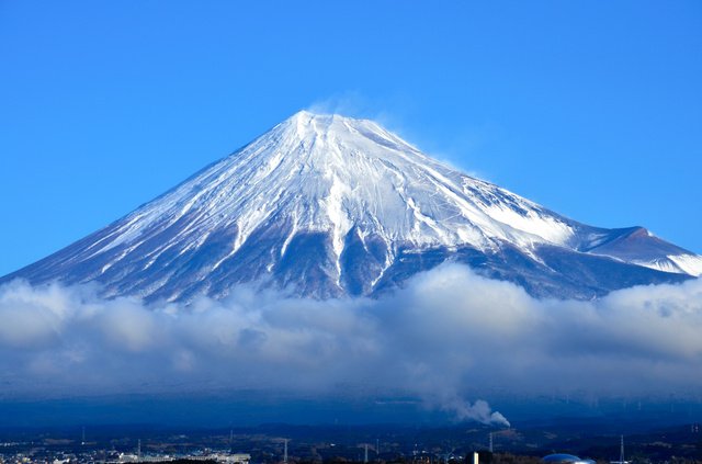 静岡）富士山、やっと冬らしく：朝日新聞デジタル