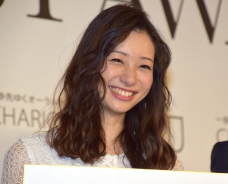 足立梨花のプロフィール | ORICON NEWS