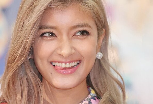 画像】ローラ 疲れた姿を見せないようにしているワケを告白 - ライブドアニュース