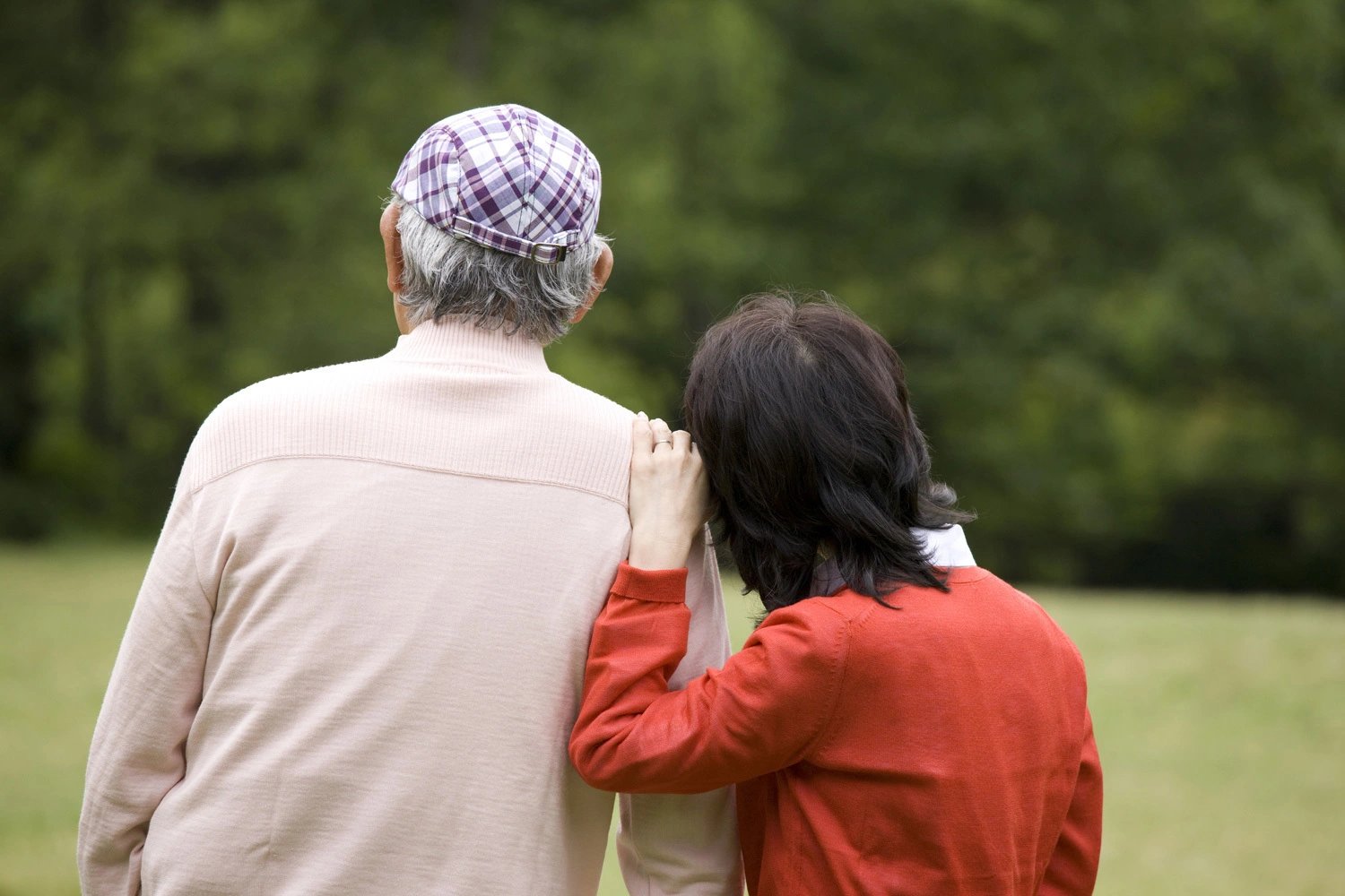 年上彼氏を作った61歳、妻と死別し出会いを求める82歳…拡大する高齢者の恋愛市場（週刊SPA!） - Yahoo!ニュース