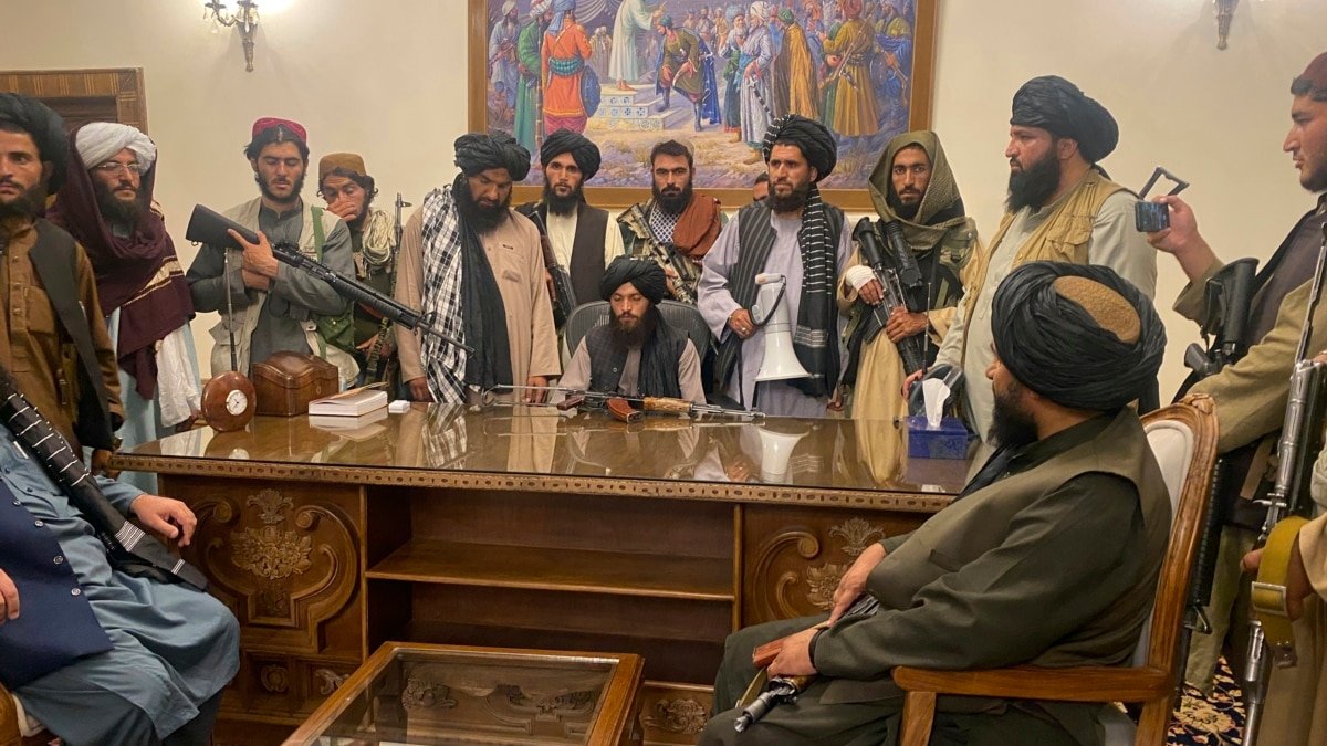 Explicatif: Qui sont les talibans? Que veulent-ils?
