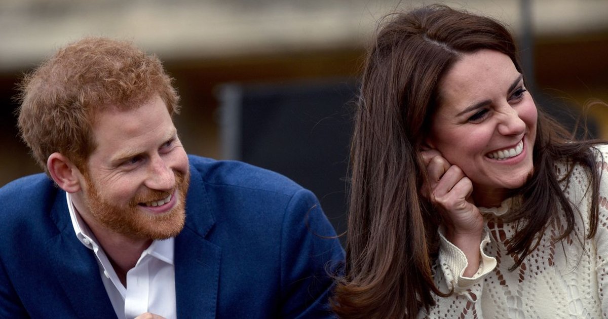 d64.jpg?resize=1200,630 - EXCLUSIVE: Royal Insiders Go Public With Kate Middleton's SAVAGE Christmas Gift For Prince Harry