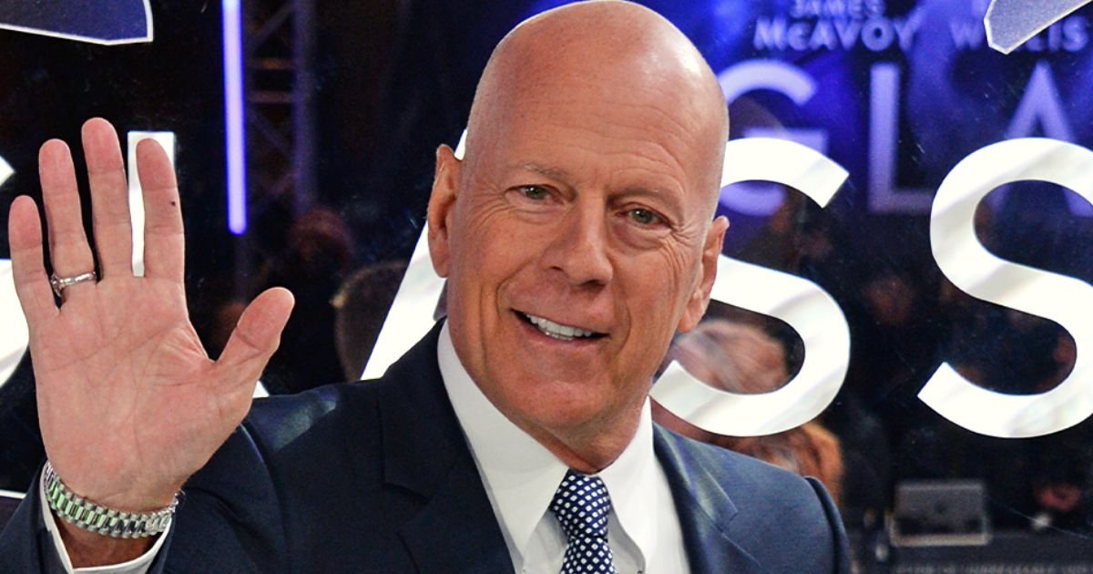 bw5.jpg?resize=1200,630 - Hollywood Stars Pay Tribute To Bruce Willis After His Heartbroken Family Announced That He Was Diagnosed With Frontotemporal Dementia