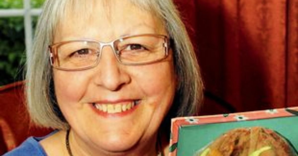 egg4.jpg?resize=412,275 - Woman Who Keeps Unopened Easter EGG For More Than 60 YEARS Reveals That She's Paying $100 A Month To Keep It Cool
