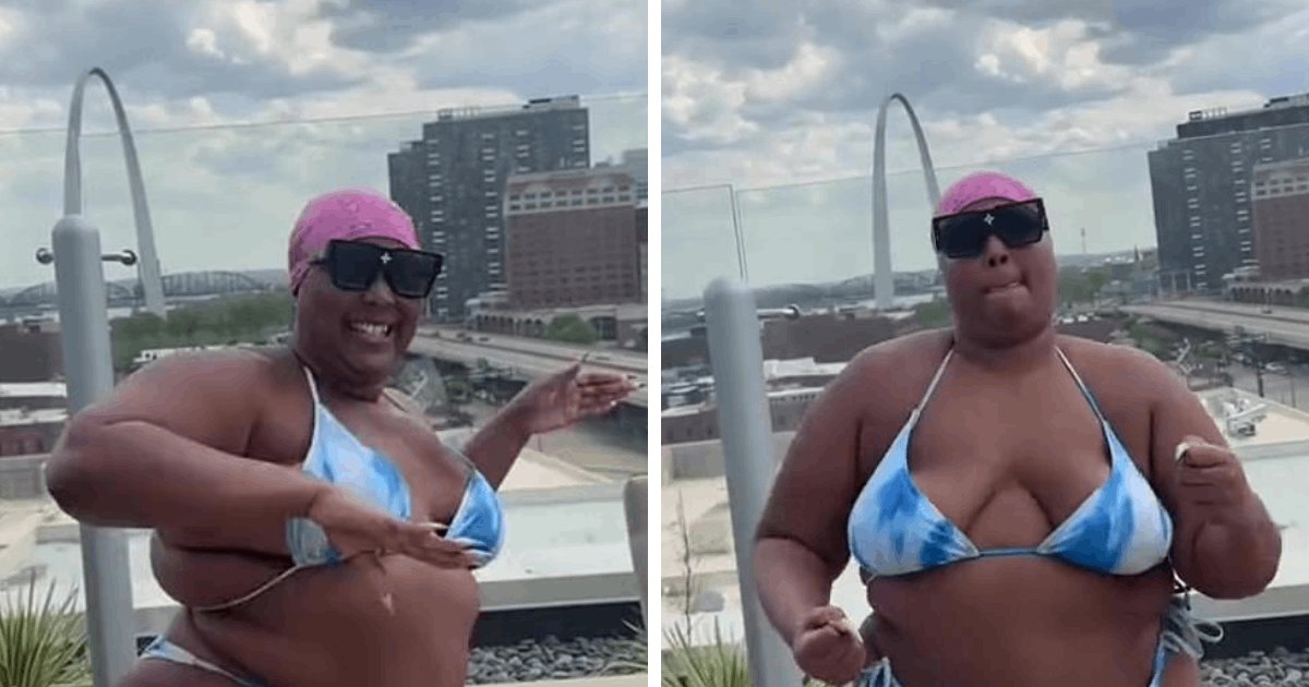 t3 25.png?resize=412,275 - Lizzo Makes Crowds Go WILD As She Rocks A Skimpy Blue Bikini While Dancing On Her Hotel's Balcony