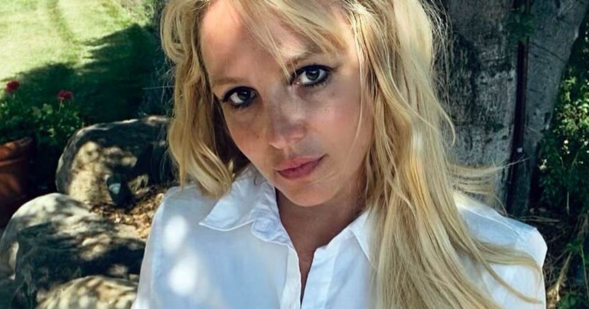t8.jpeg?resize=412,275 - EXCLUSIVE: Devastated Britney Spears Asks God 'When She Will Smile Again' After Being SLAPPED By NBA Star's Security Guard