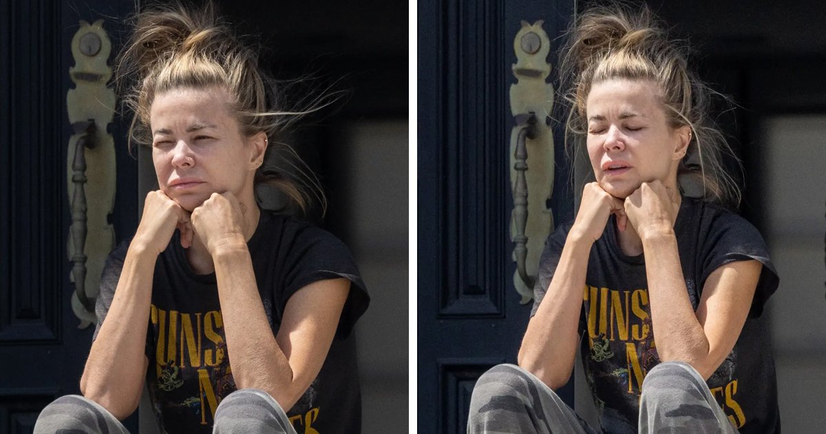 d154.jpg?resize=412,275 - EXCLUSIVE: Carmen Electra Sparks Panic After Appearing Distraught As She's Pictured CRYING On The Streets