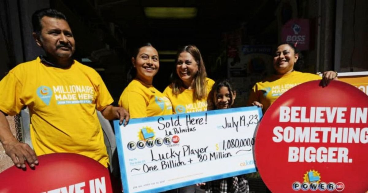 lotto4.jpg?resize=412,275 - Winner Of $1 Billion Powerball Jackpot Left DEVASTATED After Learning That Only A Fraction Of Winnings Can Be Taken Home