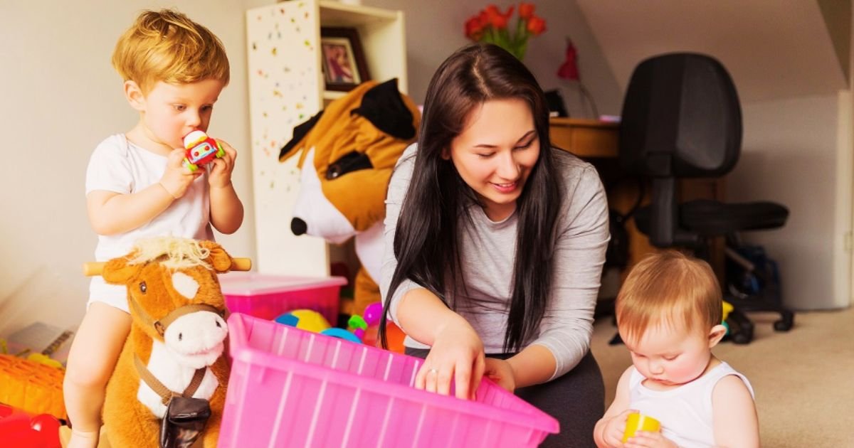 Mother SLAMMED For Her 'Unreasonable' List Of Demands For A Babysitter To Look After Her Four Children baby5.jpg?resize=366,290 - Mother SLAMMED For Her 'Unreasonable' List Of Demands For A Babysitter To Look After Her Four Children