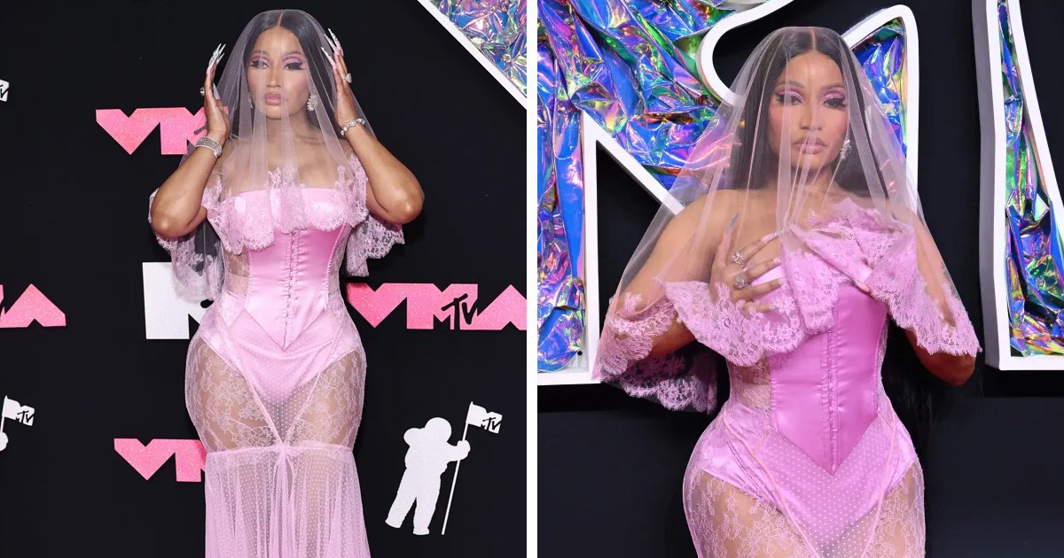 d46.jpg?resize=412,275 - EXCLUSIVE: Nicki Minhaj Leads The 'Worst Dressed List' For The VMAs As Singer Bashed For Her 'Bizarre Attire'