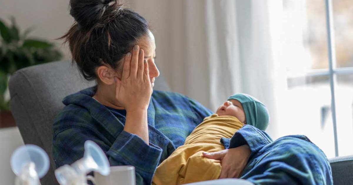 d102.jpg?resize=412,275 - “I Snapped After My Mother-in-law REFUSED To Hand Over My Newborn Baby For Feeding! My Husband Says I’m Overreacting But I’m A New Mom, They Should Understand!”