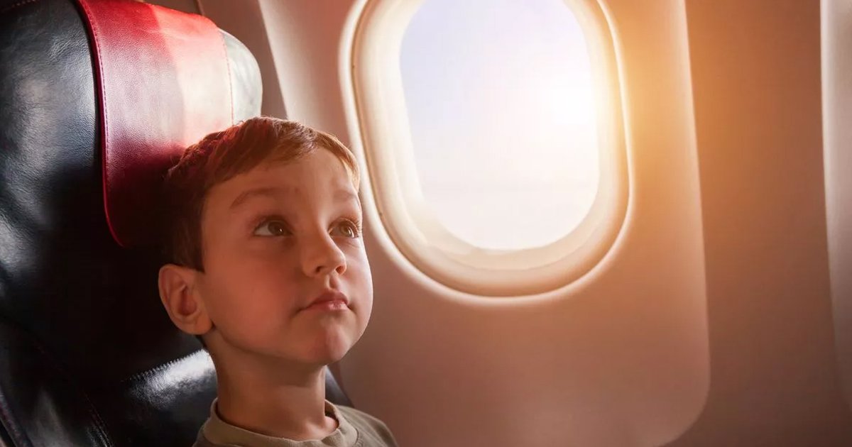 d108.jpg?resize=412,232 - “Lazy Dad DUMPED His Noisy Kids With Me On The Plane So He Could Have A Quiet Flight! How Is That Even Fair?”