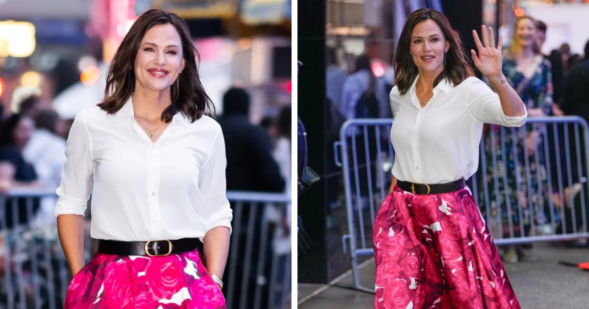 d51.jpg?resize=412,275 - “There Can Be Only One JLo!”- Jennifer Garner Accused Of COPYING Jennifer Lopez’s Fashion 