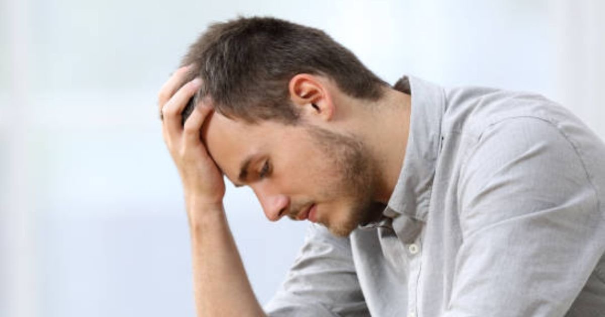fight5.jpg?resize=412,275 - 'My Wife Is FURIOUS And Refuses To Talk To Me After I Lent Money From Our Savings To A Friend In Need But Am I The One In The Wrong Here?'