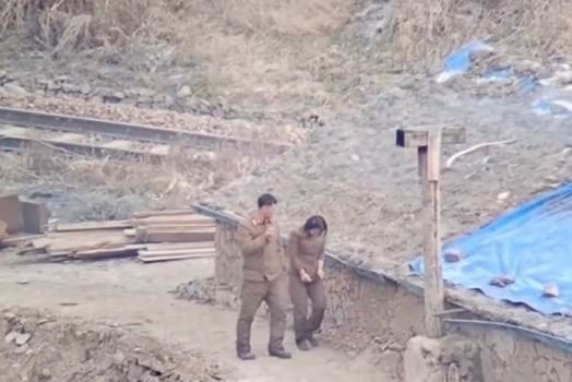 4 1 2.jpg?resize=1200,630 - 북한 여군의 충격적인 일상 사진 유출  ㅎㄷㄷ