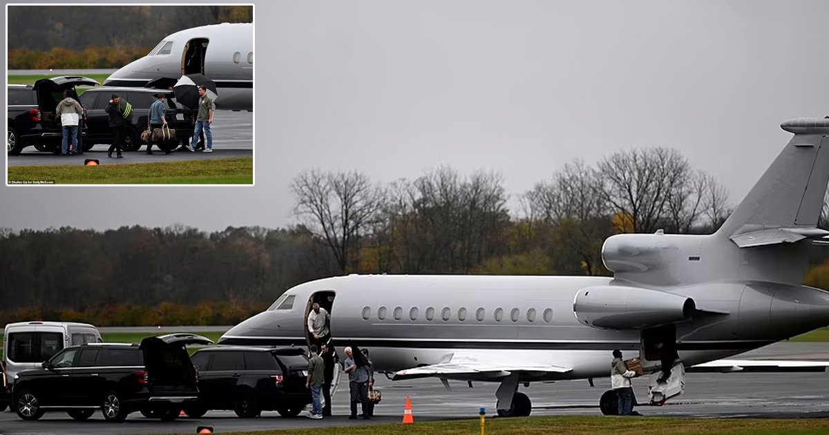 d185.jpg?resize=412,275 - JUST IN: Taylor Swift Jets Into Kansas City To CONSOLE Her Partner Travis Kelce After His Team’s Loss