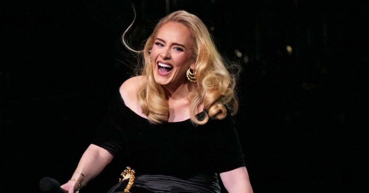 m2 8.jpeg?resize=1200,630 - JUST IN: Desperate Adele Goes Wild On Stage After Spotting The Doctor Who Delivered Her First Child