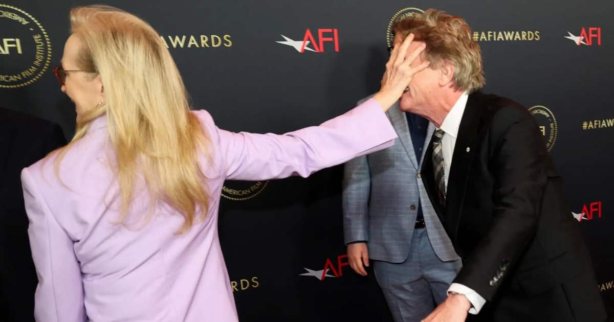 d2 4.jpeg?resize=412,275 - "A Little Too Old To Hide That!"- Fans Slam Actors Meryl Streep & Martin Short For 'Denying Dating Rumors' As Couple Pictured Grabbing Dinner Together