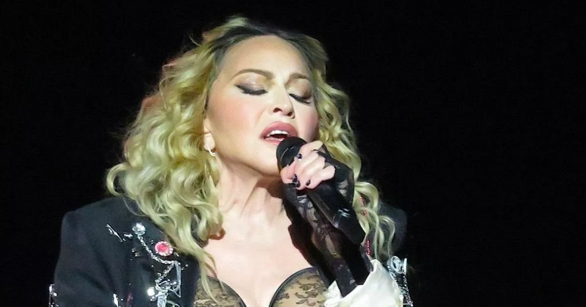 d4 5.jpeg?resize=1200,630 - "A Little Makeup Wouldn't Hurt!"- Pamela Anderson Criticized For Joining Madonna On-Stage With Her BARE 'No-Makeup' Face