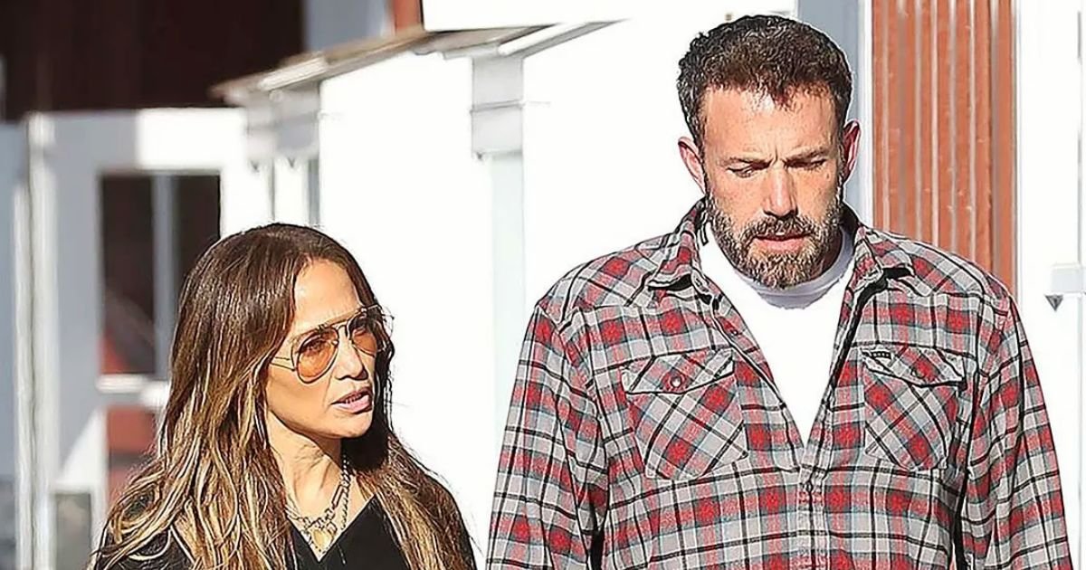 affleck4.jpg?resize=1200,630 - JUST IN: Fans Left HEARTBROKEN As Ben Affleck Did NOT Want His Wife Jennifer Lopez To Feature Their Love Letters In Documentary
