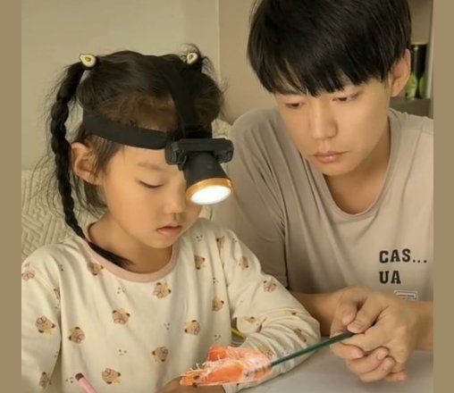 7.png?resize=412,232 - 여동생이 새우 그리는 걸 도와주는 오빠