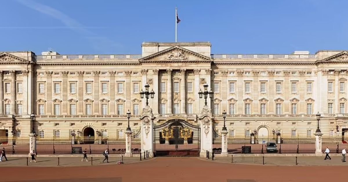 copy of articles thumbnail 1200 x 630 12 8.jpg?resize=1200,630 - Palace Issues Update As Queen HOSPITALIZED After Falling