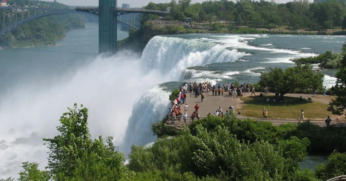 copy of articles thumbnail 1200 x 630 14.jpg?resize=1200,630 - New York Mom and Two Young Kids — Including 5-Month Old Baby — DEAD After Jumping Off Niagara Falls