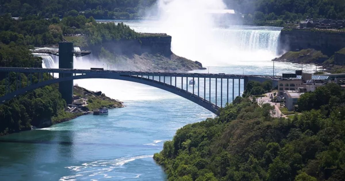 copy of articles thumbnail 1200 x 630 13 2.jpg?resize=1200,630 - Woman and Her 2 Young Children Presumed Dead After 'Intentional' Plunge from Niagara Falls