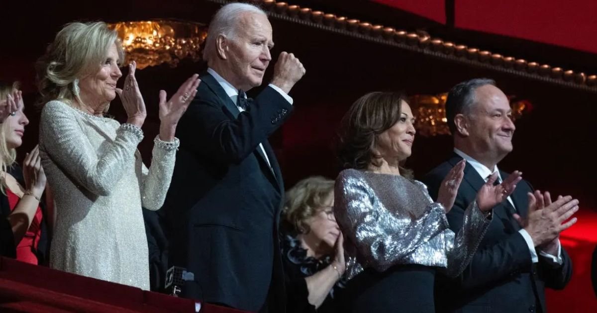 copy of articles thumbnail 1200 x 630 9 3.jpg?resize=412,275 - Cold War: Jill and Joe Biden Refuse to Even Look at Kamala Harris as First Couple Receive Standing Ovation at Kennedy Center Honors