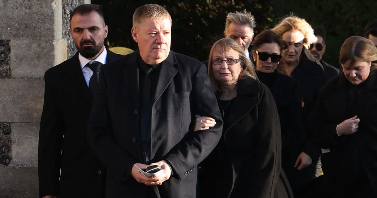copy of articles thumbnail 1200 x 630 11 4.jpg?resize=412,275 - Liam Payne's Friend Who Was With Star During Final Moments SUES Late Singer's Father For Defamation