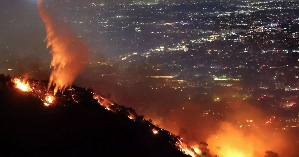 copy of articles thumbnail 1200 x 630 14 1.jpg?resize=1200,630 - L.A. Residents Are Being Told to Boil Water 'Until Further Notice' Due to the Pacific Palisades and Eaton Fires