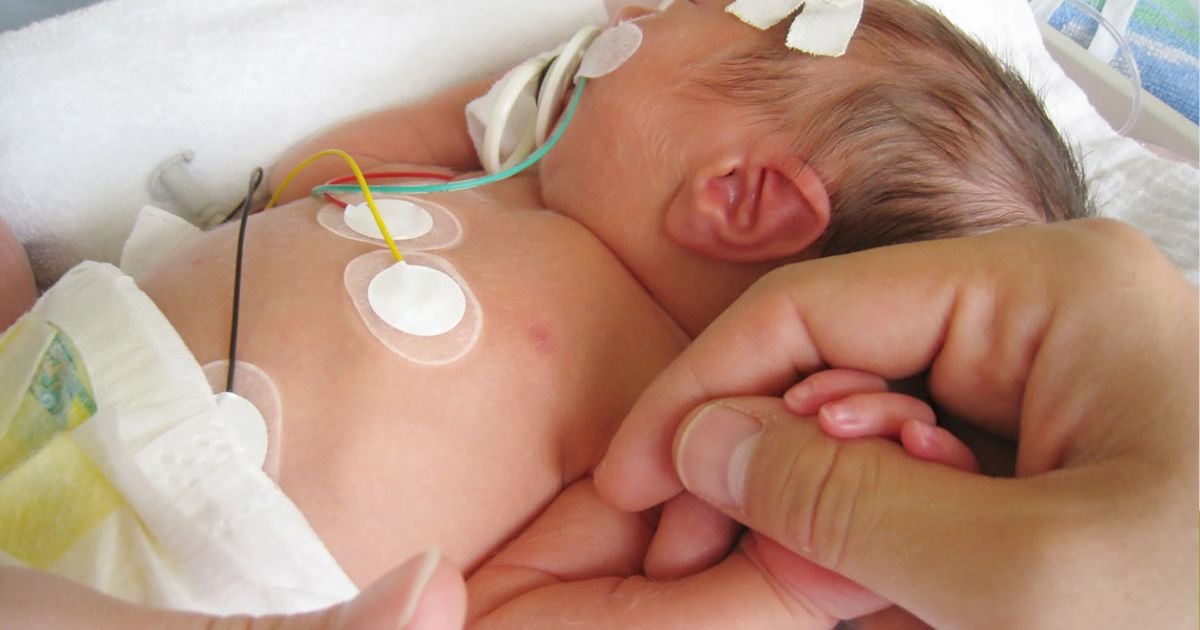 copy of articles thumbnail 1200 x 630 2 33.jpg?resize=412,232 - Heartless Mom in NICU UNPLUGGED Baby's Monitor To Ask For A Turkey Sandwich