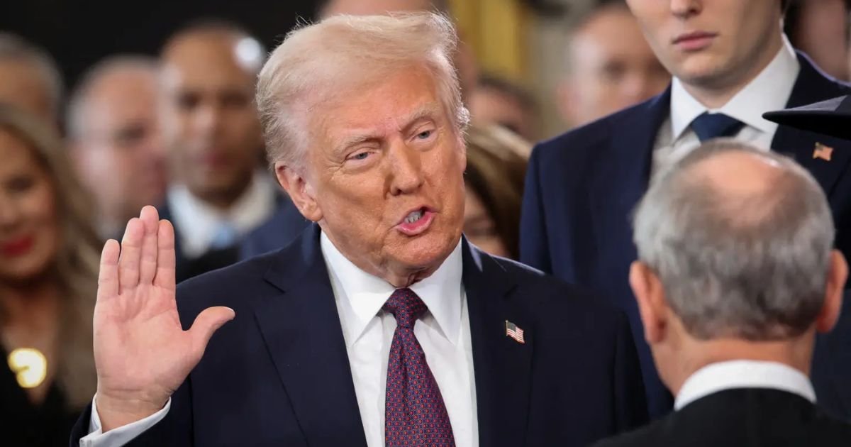 copy of articles thumbnail 1200 x 630 3 25.jpg?resize=412,275 - Congressman Pushes Amendment to Allow Trump a 3rd Term — But Not Obama, Clinton or Bush