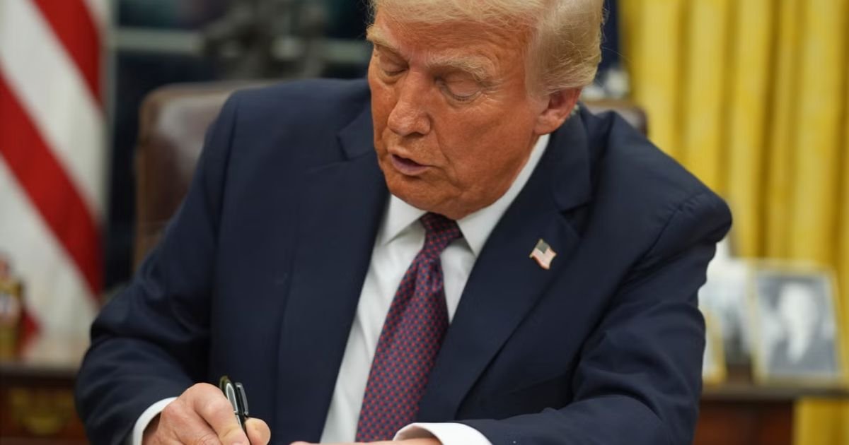 copy of articles thumbnail 1200 x 630 9 15.jpg?resize=412,232 - Trump is Trying To UNDO The 14th Amendment and Historians are HORRIFIED