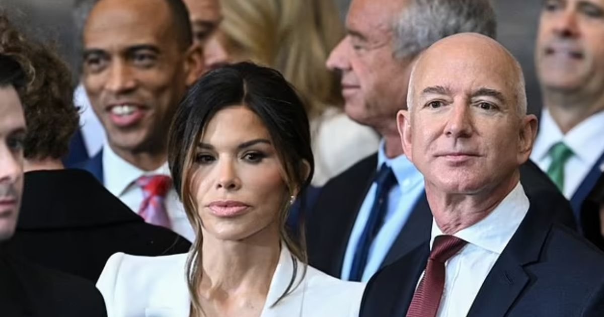 copy of articles thumbnail 1200 x 630 9 9.jpg?resize=412,275 - 'Put Them Away For One Day!'- Lauren Sanchez BLASTED For Obscene Outfit At Trump's Inauguration