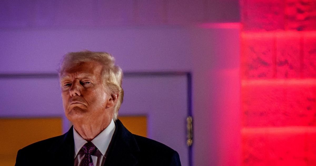 copy of articles thumbnail 1200 x 630 13 3.jpg?resize=1200,630 - US President Trump on High Alert As Security Fears Iranian Spy Will Shoot Down his Air Force One Plane With A Missile