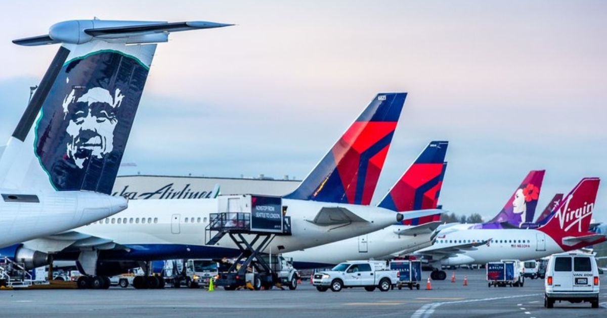 copy of articles thumbnail 1200 x 630 16 1.jpg?resize=412,232 - Delta & Japan Airlines COLLIDE At Seattle Airport With Tail SLICED Off