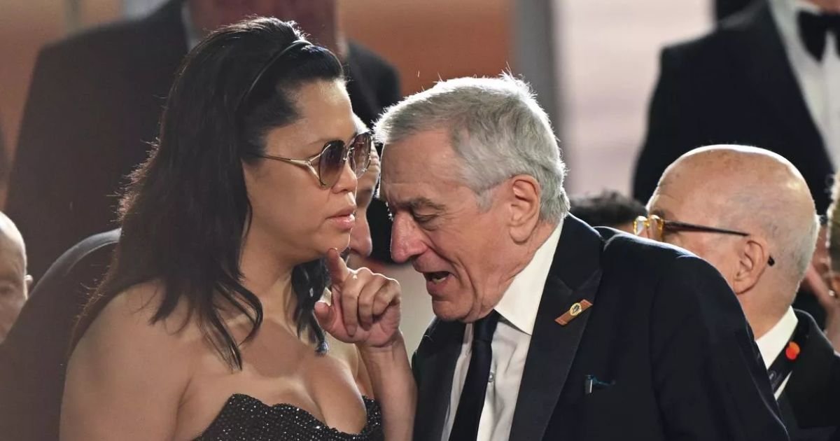 copy of articles thumbnail 1200 x 630 4 9.jpg?resize=1200,630 - Robert De Niro's Partner's Face 'Melted on Itself' After Giving Birth to Their Daughter